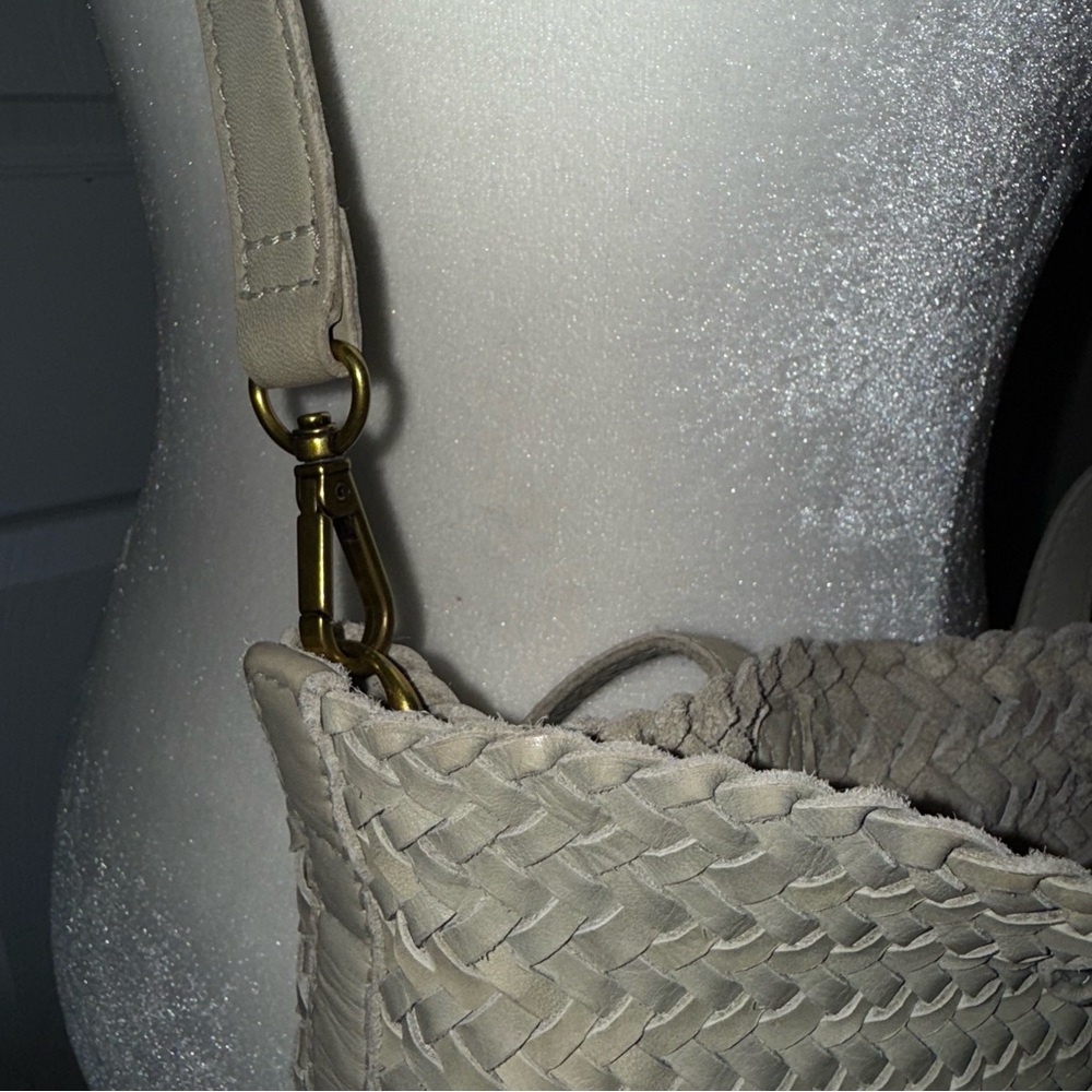 Madewell The Medium Transport Tote: Woven Leather Edition Ashen Sage - Picture 5 of 14
